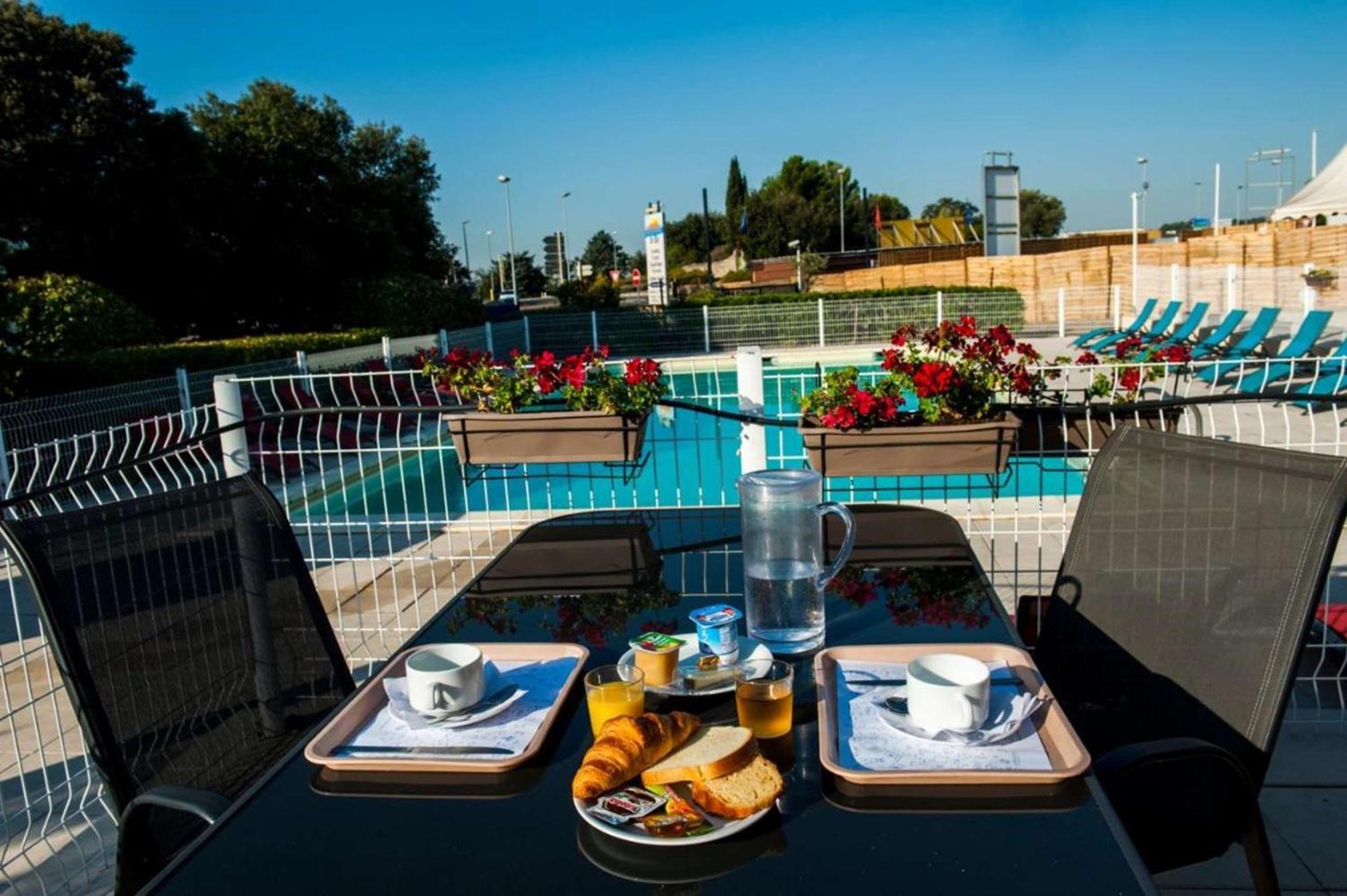 Sure Hotel By Best Western Nimes Est Eksteriør bilde