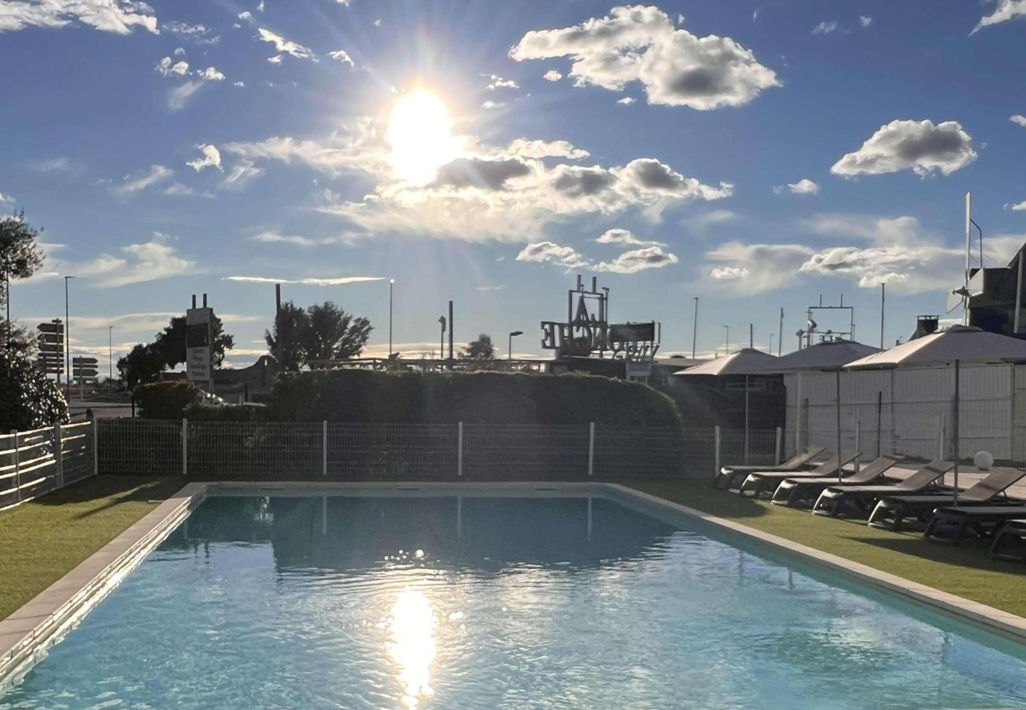Sure Hotel By Best Western Nimes Est Eksteriør bilde