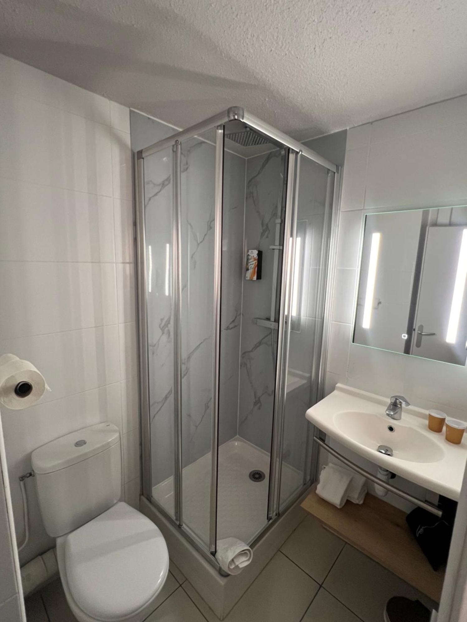 Sure Hotel By Best Western Nimes Est Eksteriør bilde